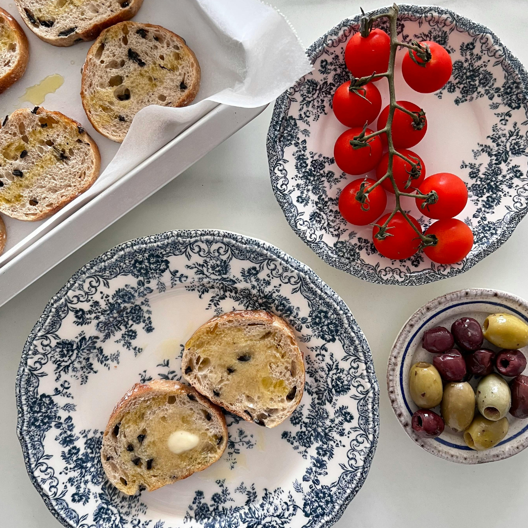 Olives and Sundried Tomatoes